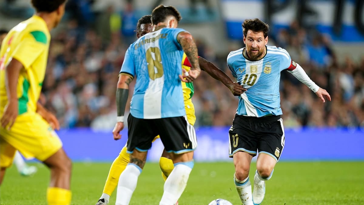 Se corta la red: Otamendi la metió y el Monumental sigue de fiesta por Messi