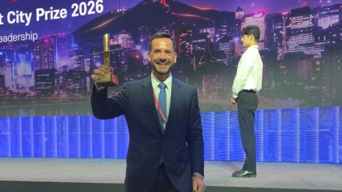 Escobar automatiza medio millón de contactos vecinales y suma un premio internacional por su modelo de gestión con inteligencia artificial