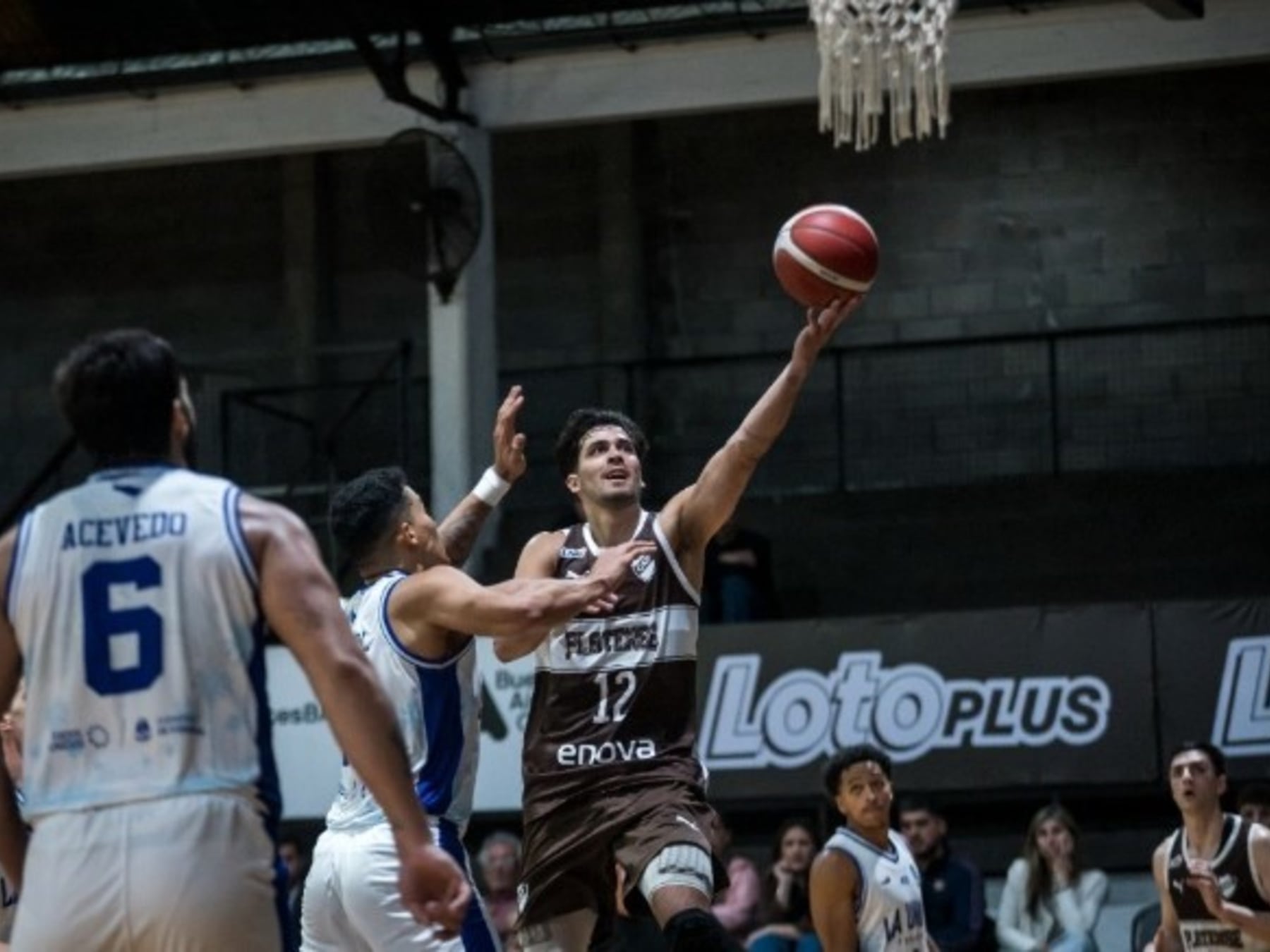 La Unión se sacó la mufa en Vicente López y se llevó un triunfo con susto incluido