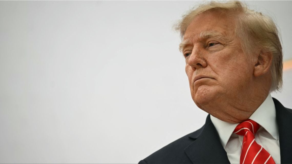 Superinteligencia a la fuerza: Trump manda a borrar la palabra inteligencia artificial