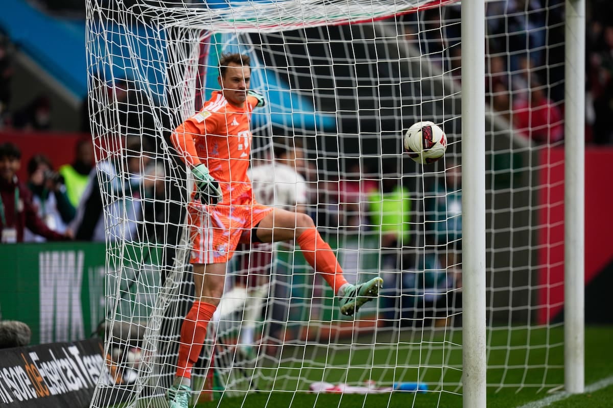 Neuer regaló dos goles y Bayern terminó empatando en Augsburgo: el líder mira desde Dortmund