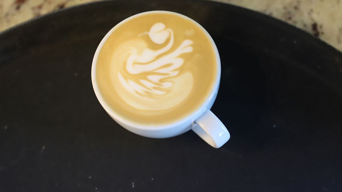 Un café, una leche distinta y una cifra que abrió el debate: los $1.500 que nadie avisa