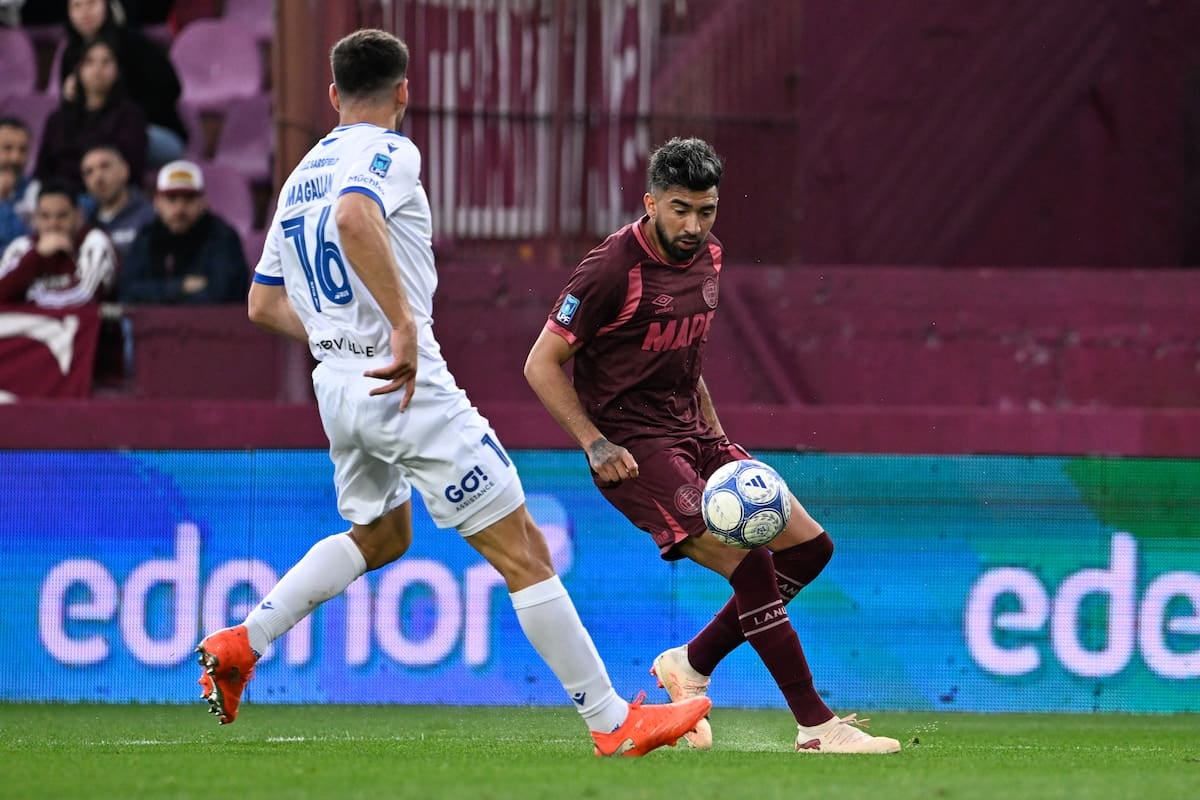 Marcelino Moreno volvió y Lanús lo aprovechó: 2-0 a Vélez para cortar el sueño de la punta