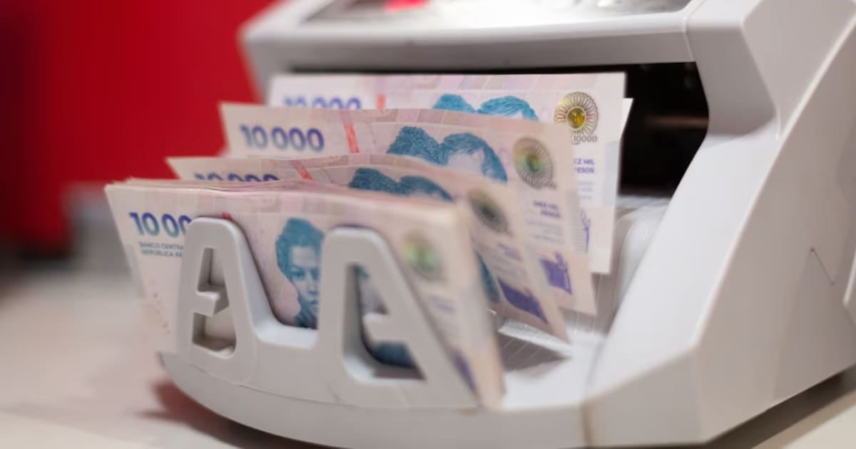 El Banco Central fija condiciones obligatorias para que los bancos canjeen billetes deteriorados a cualquier persona