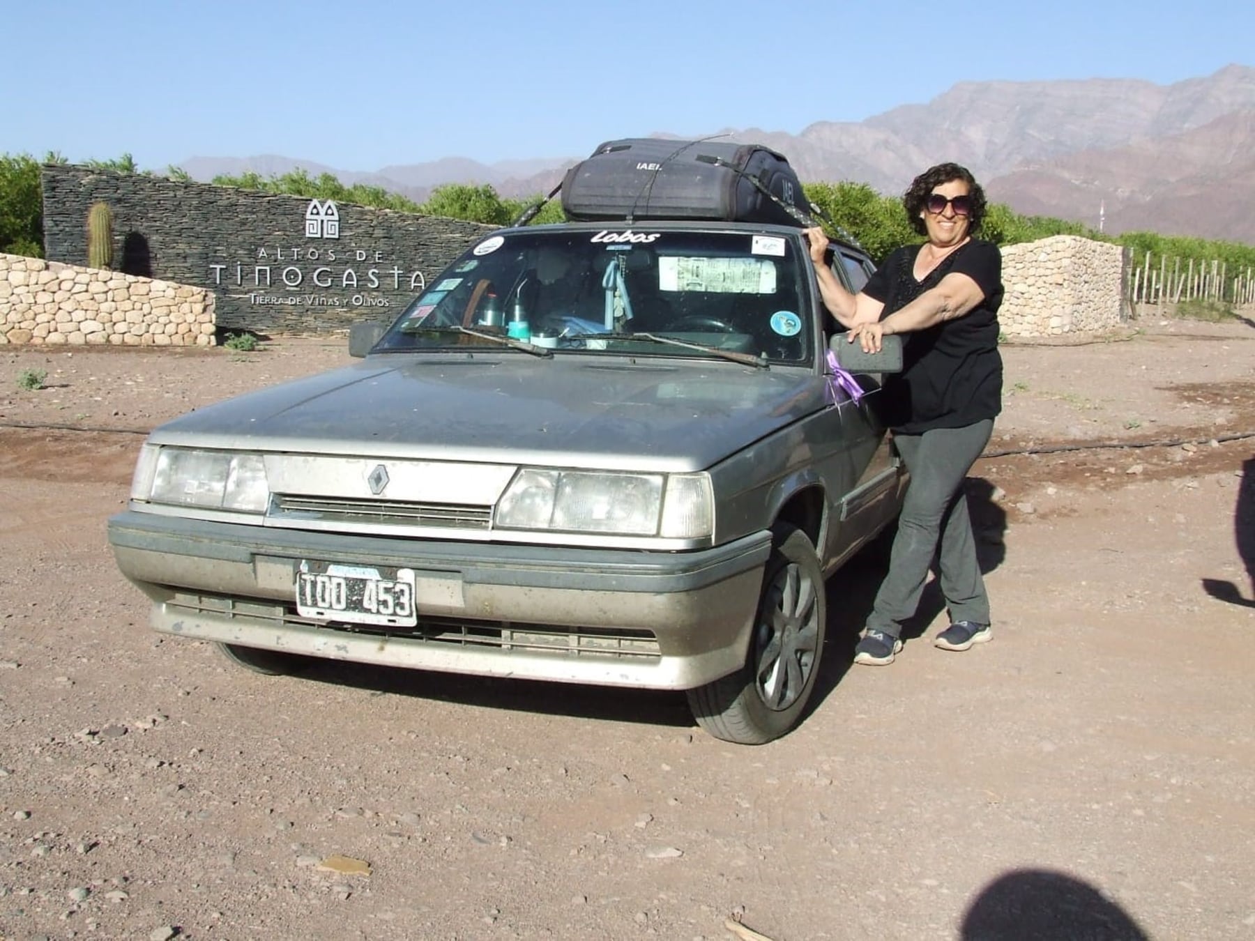 Delia sale de Lobos en su Renault 11 convertido en casa y lleva cinco años sin parar