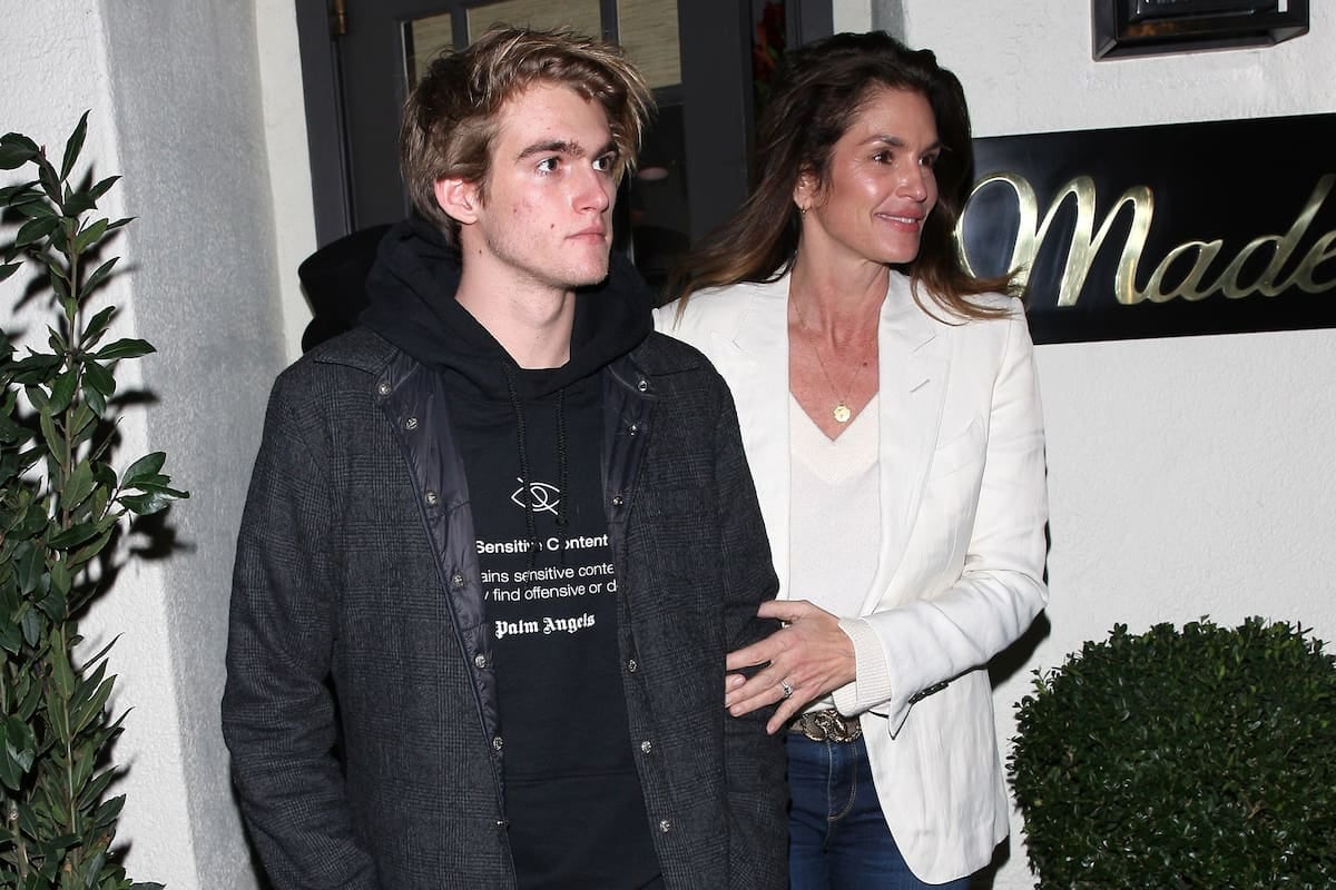 Cindy Crawford despidió a Presley con alas de ángel y una foto en blanco y negro: "Hasta que nos volvamos a encontrar"