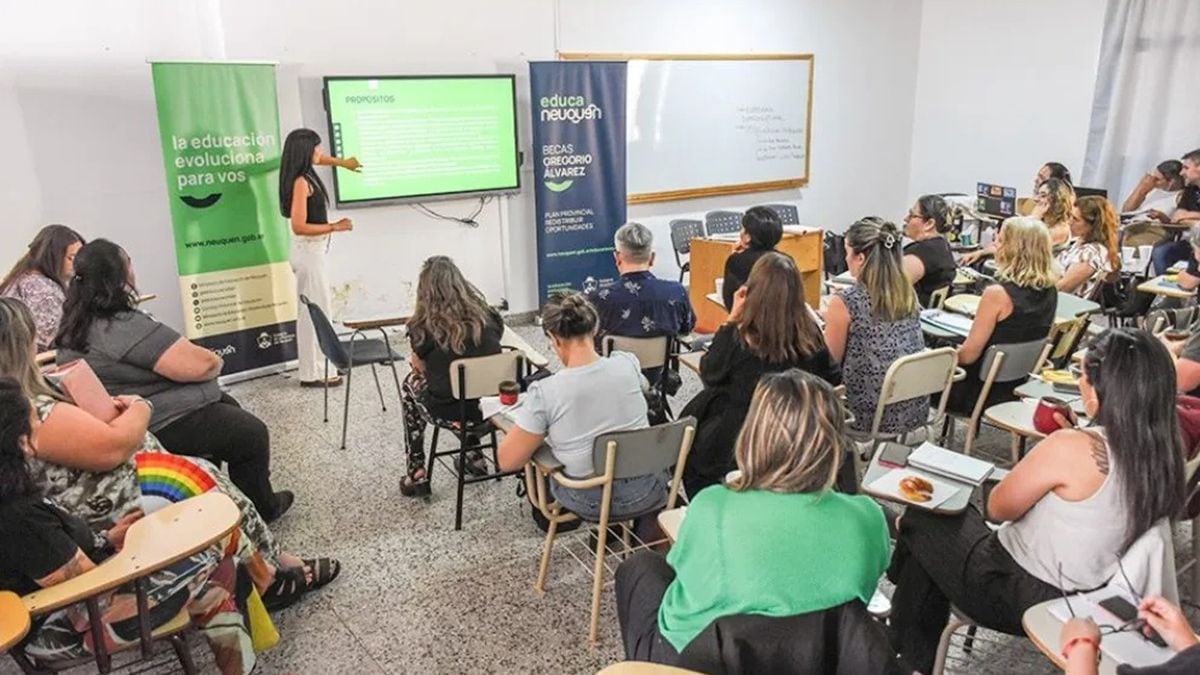 Becas Gregorio Álvarez en Neuquén: 438 estudiantes accederán al pago antes de fin de mes