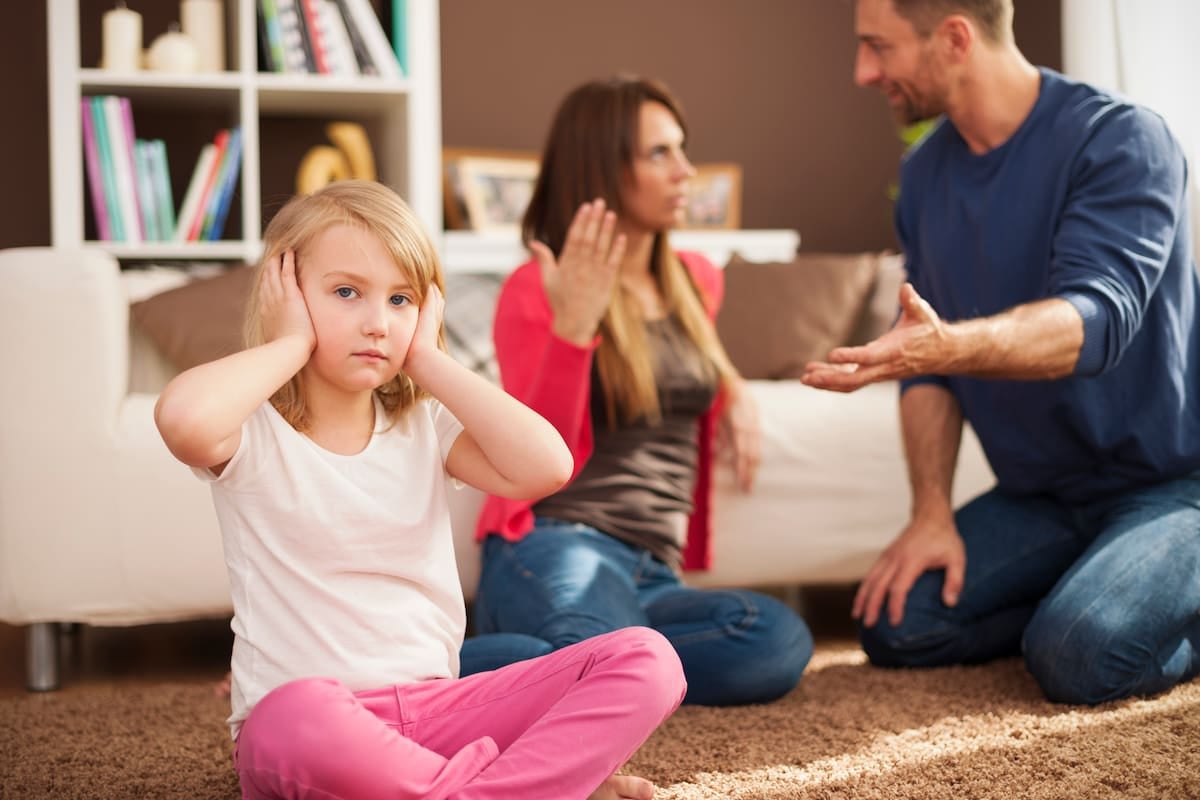 Cuando el ruido de una puerta sigue habituendo mucho después de la infancia