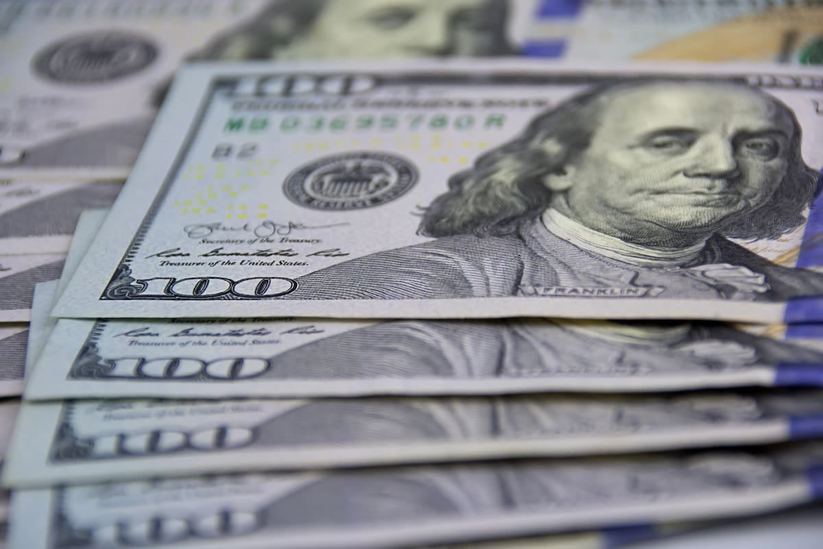 El dólar mantiene su referencia durante el fin de semana, con el blue apenas arriba del oficial